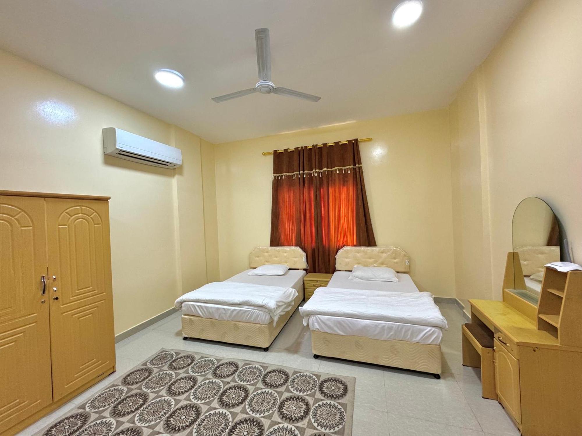 Luluat Al Afia Hotel Apartments Szúr Kültér fotó