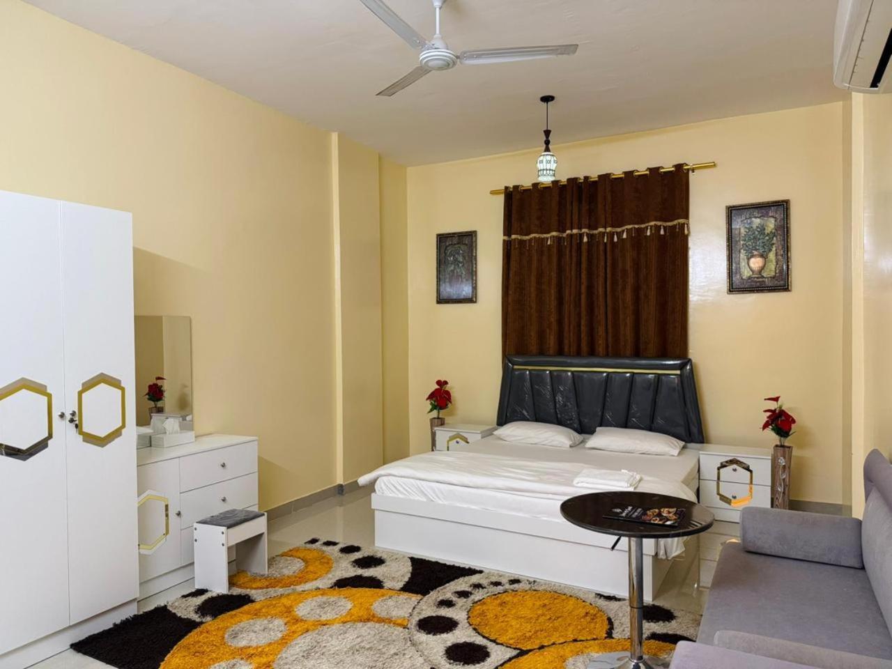 Luluat Al Afia Hotel Apartments Szúr Kültér fotó